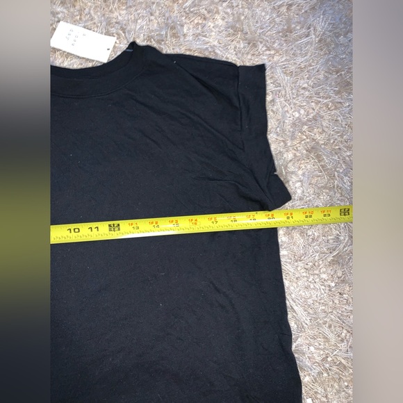 A new day Black women’s T-Shirt medium nwt - Picture 3 of 5